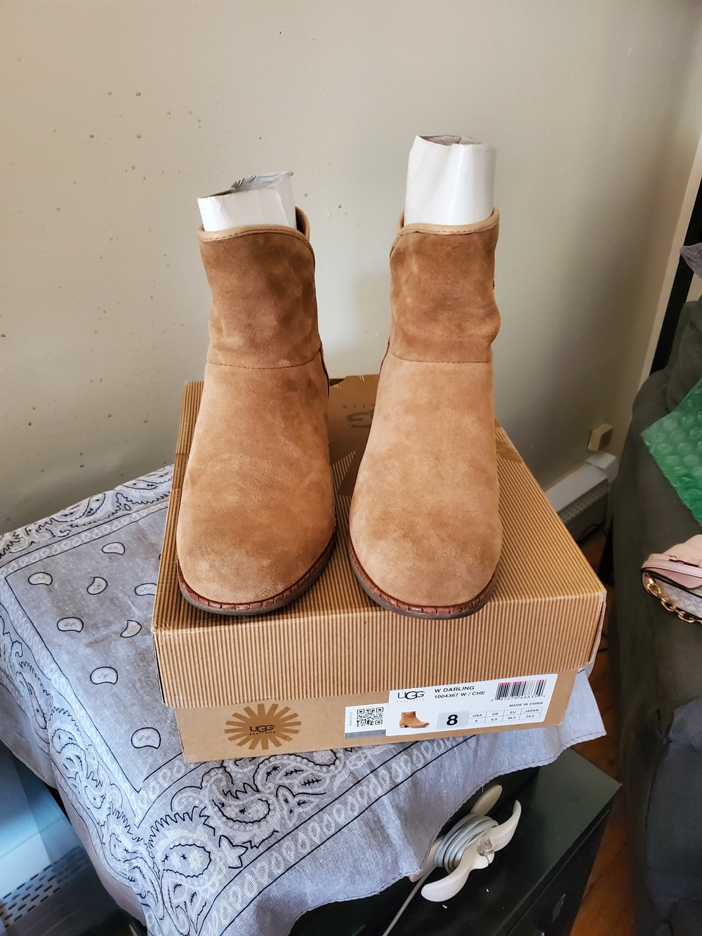 UGG W Darling Chestnut Boot - Chestnut - Picture 2 of 4